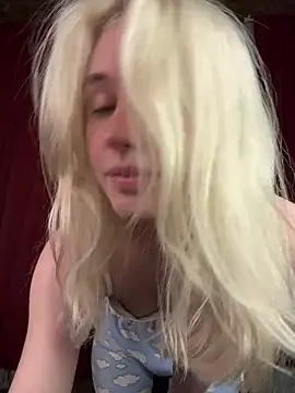 LovelyMiu webcam