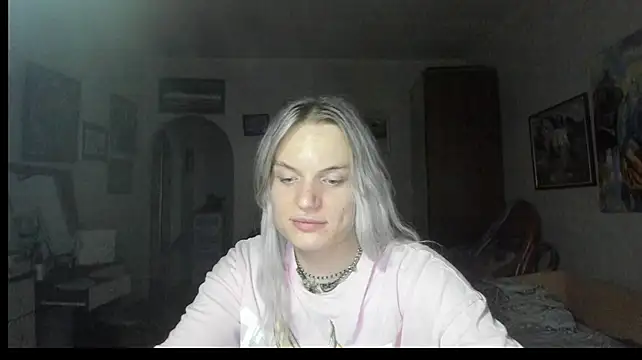milliKira006 webcam
