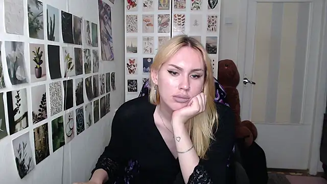 CapriScorpion live cam on StripChat