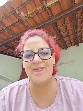 Escarlate4you_ live cam on StripChat