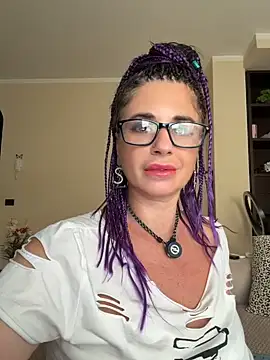 Eva_Pearl