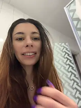 AmelieCrystal webcam