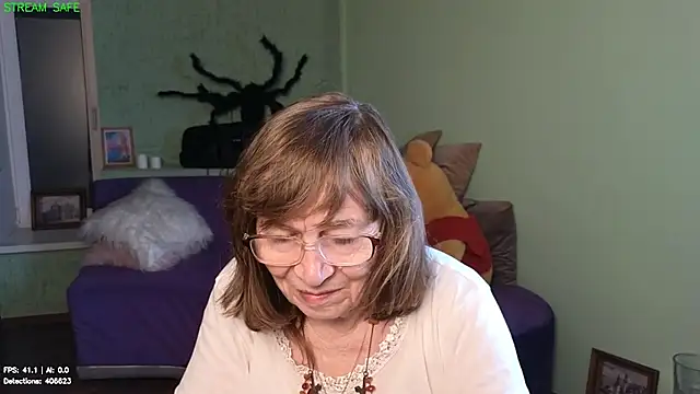 Betty_Brick webcam