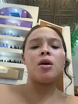 Yasmina_Noir live cam on StripChat