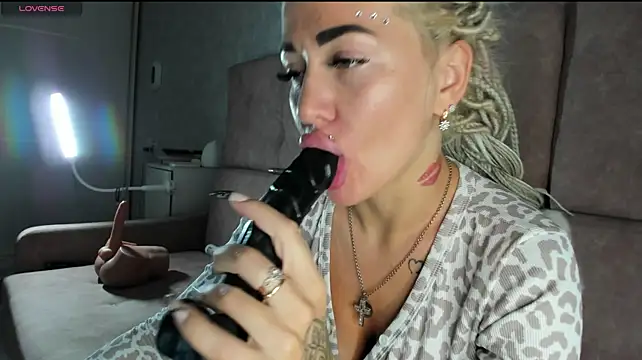 Kira_Key webcam
