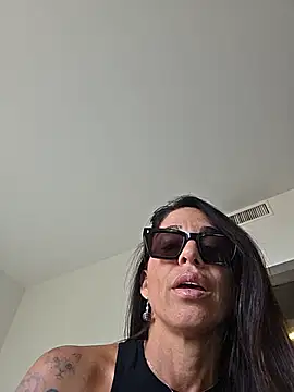 sexy7883 live cam on StripChat
