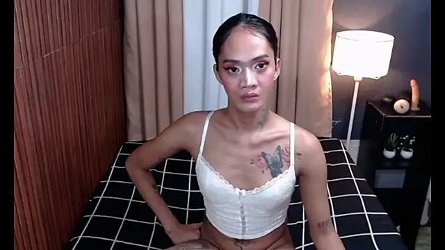 yoursexyyassy (T young) - make me hard and cum