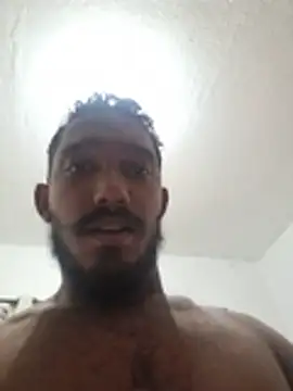 QRA-NEGO01 live cam on StripChat