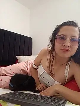 JustVeroo_ live cam on StripChat