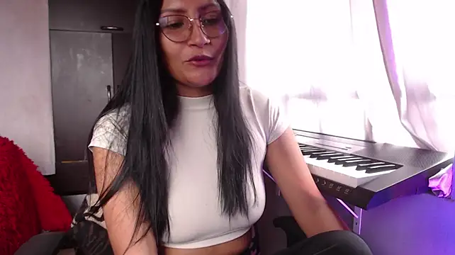 leah-666 webcam
