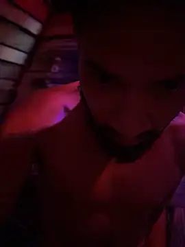 chamelit00 live cam on StripChat