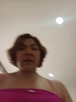 MiaIsabela_ live cam on StripChat