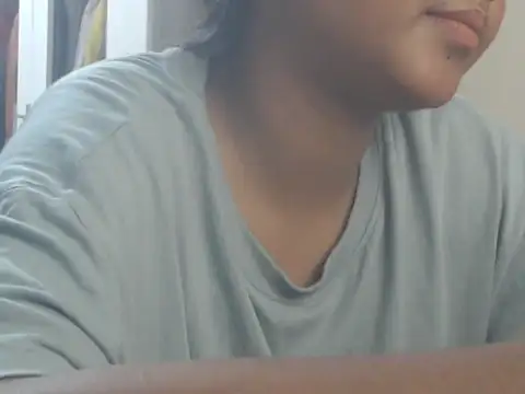 NancyRuvi webcam