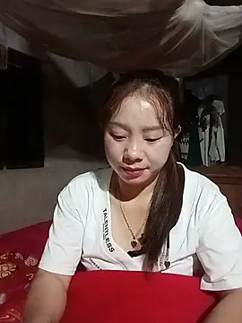 Just-sunbeam live cam on StripChat
