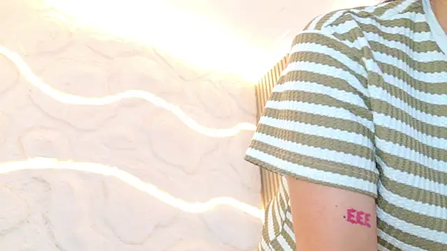 dojacandice live cam on StripChat