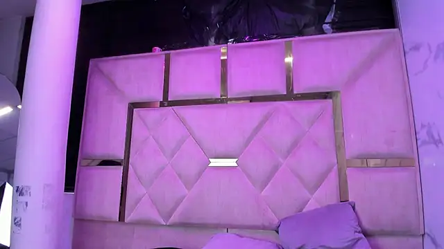DulceAndDrake live cam on StripChat