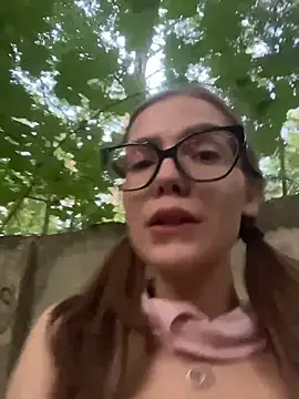 MilliWish live cam on StripChat