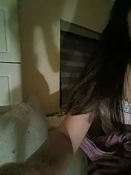 Jun-Mzzz live cam on StripChat