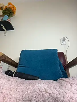 LilaRvsh live cam on StripChat