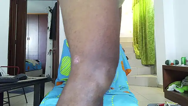 Manbigcocklatin live cam on StripChat