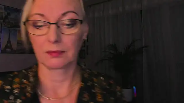vanessa_chat live cam on StripChat