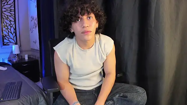 adrian_black86306 webcam