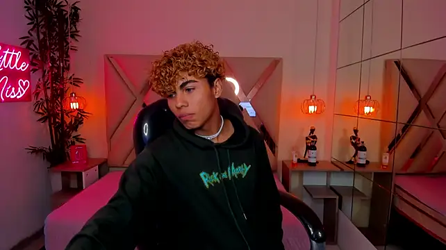 Anyelo_Twink