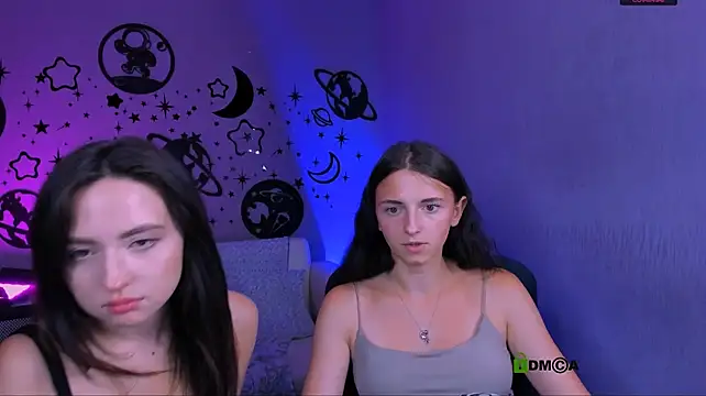 caroline_honeyy webcam