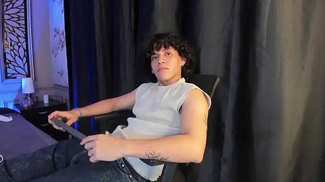 adrian_black86306 webcam