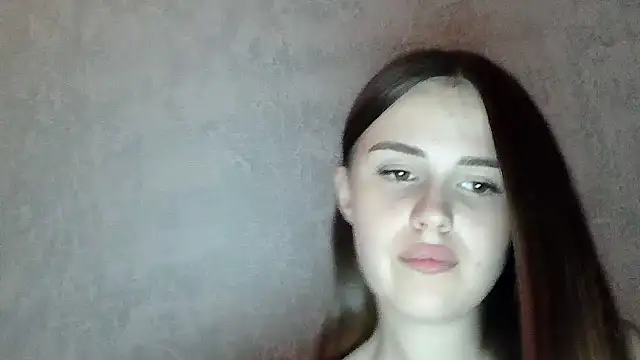 SweetLoraa webcam