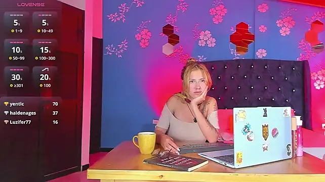 violetsmith1_