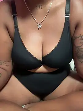 Madsion23 webcam