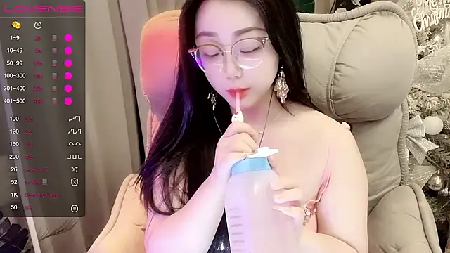 Monica-666888- webcam