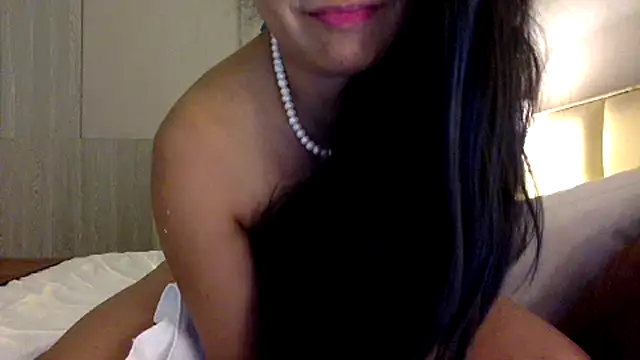 yourradhika webcam