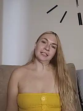 KisaVixen live cam on StripChat