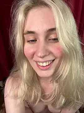 LovelyMiu webcam