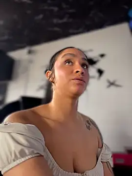 Isabella-Teen