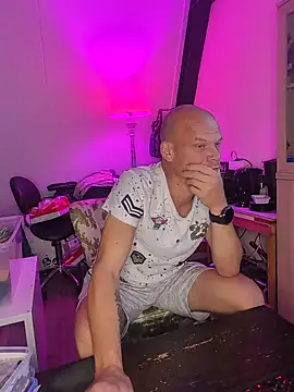 Kinky_Play1