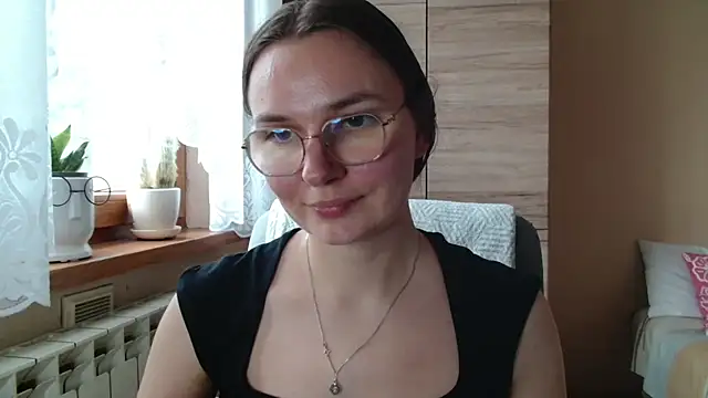 LooveELLYx live cam on StripChat