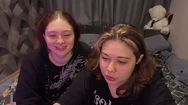 LunarCouple_ webcam