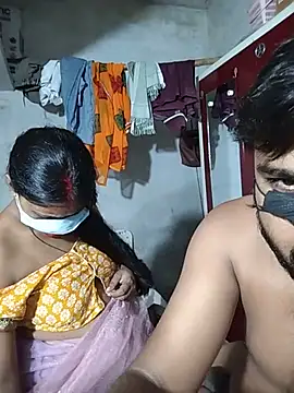 priya_kumari143 live cam on StripChat