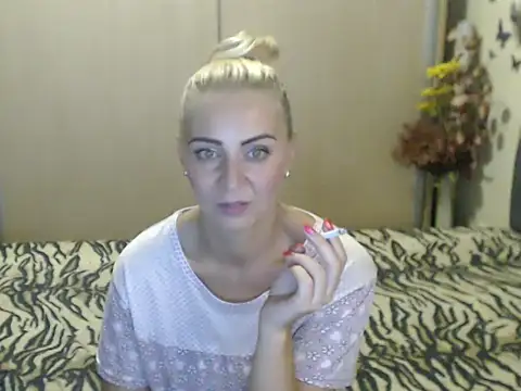 Denysyaa live cam on StripChat