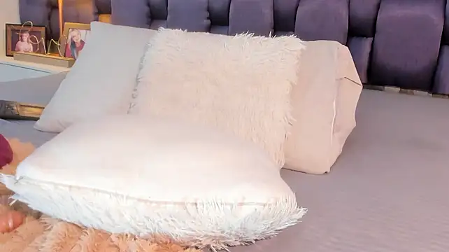 NicoleDiior webcam