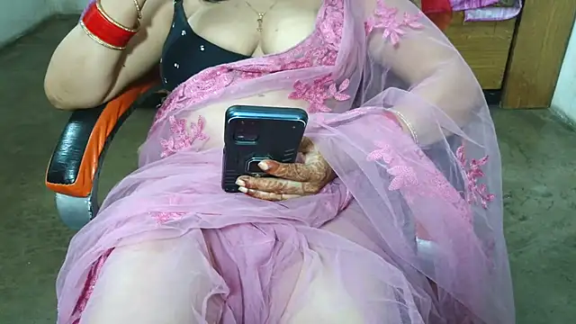 Cute_Mahi22 webcam