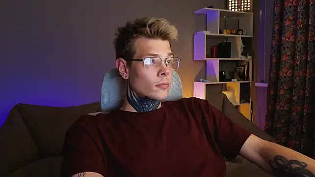dkaniss webcam