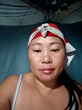 NyloveSquirt