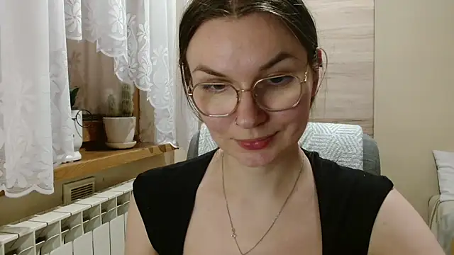 LooveELLYx live cam on StripChat