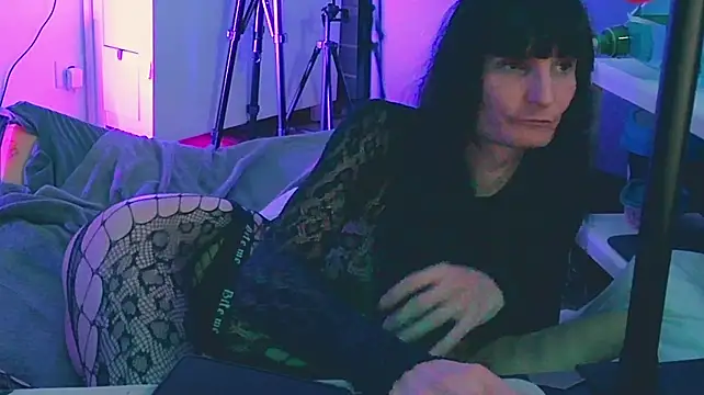 CeriseLapine webcam