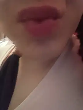 sissytrapdolly24 webcam