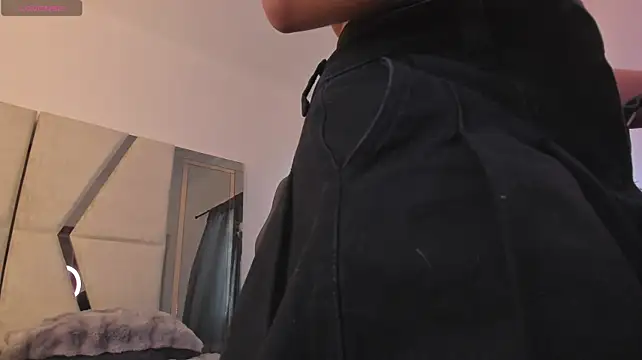 CarolineFyre webcam